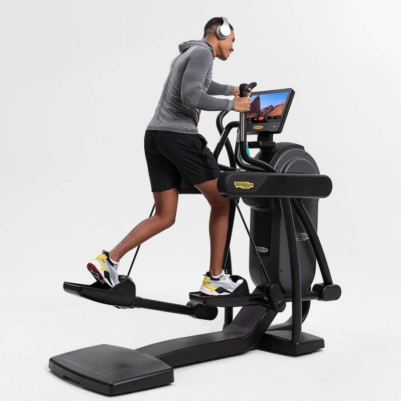 Эллиптический тренажер Technogym Excite Live Vario