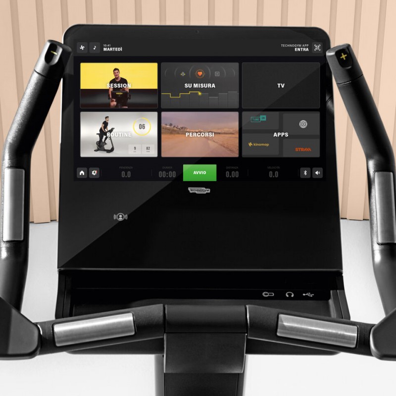 Велотренажер Technogym Bike Artis