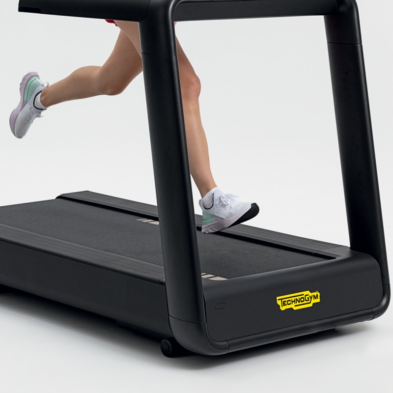 Беговая дорожка Technogym Excite Live Run