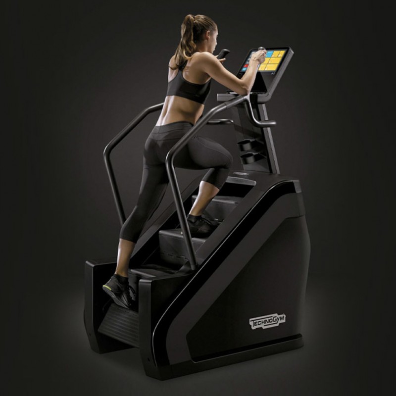 Лестничный тренажер Technogym Artis Climb