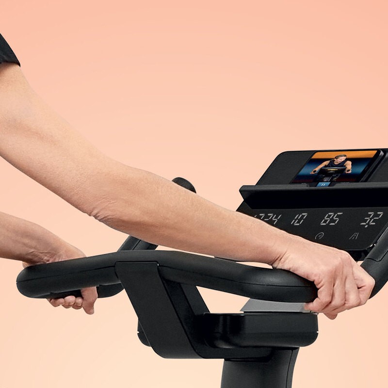 Велотренажер Technogym Cycle