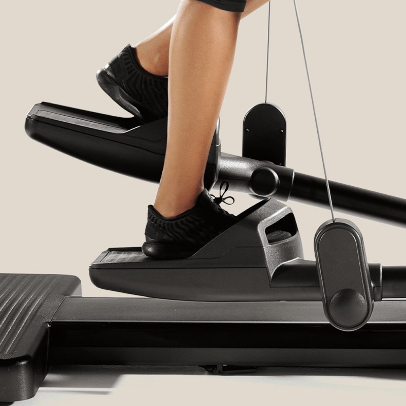 Эллиптический тренажер Technogym Artis Vario