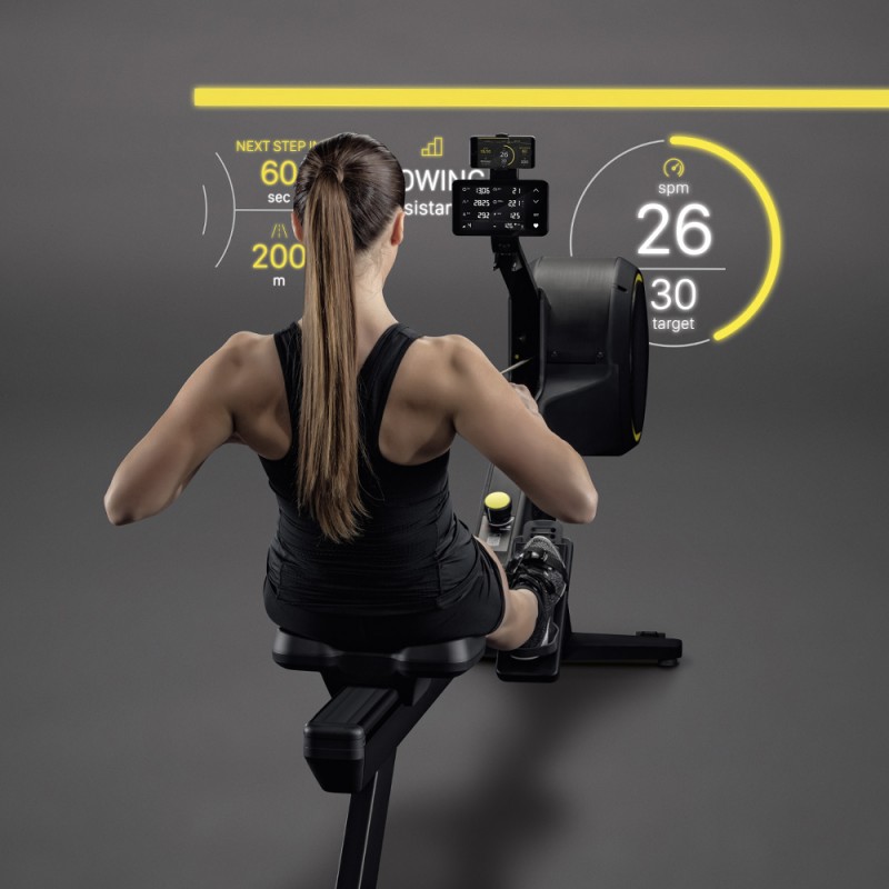Гребной тренажер Technogym Skillrow
