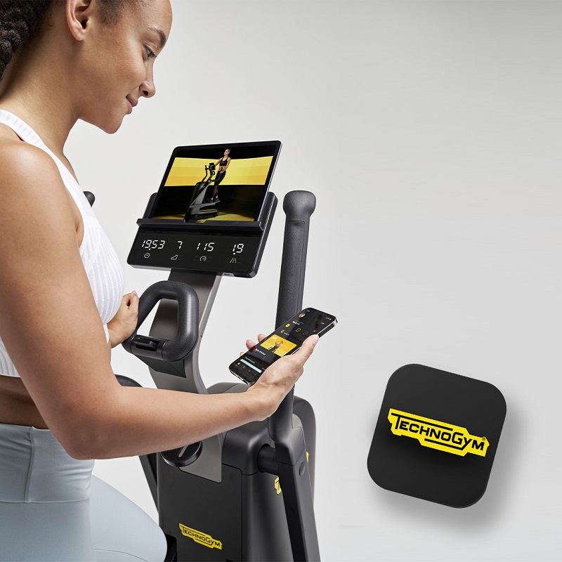 Эллиптический тренажер Technogym Elliptical