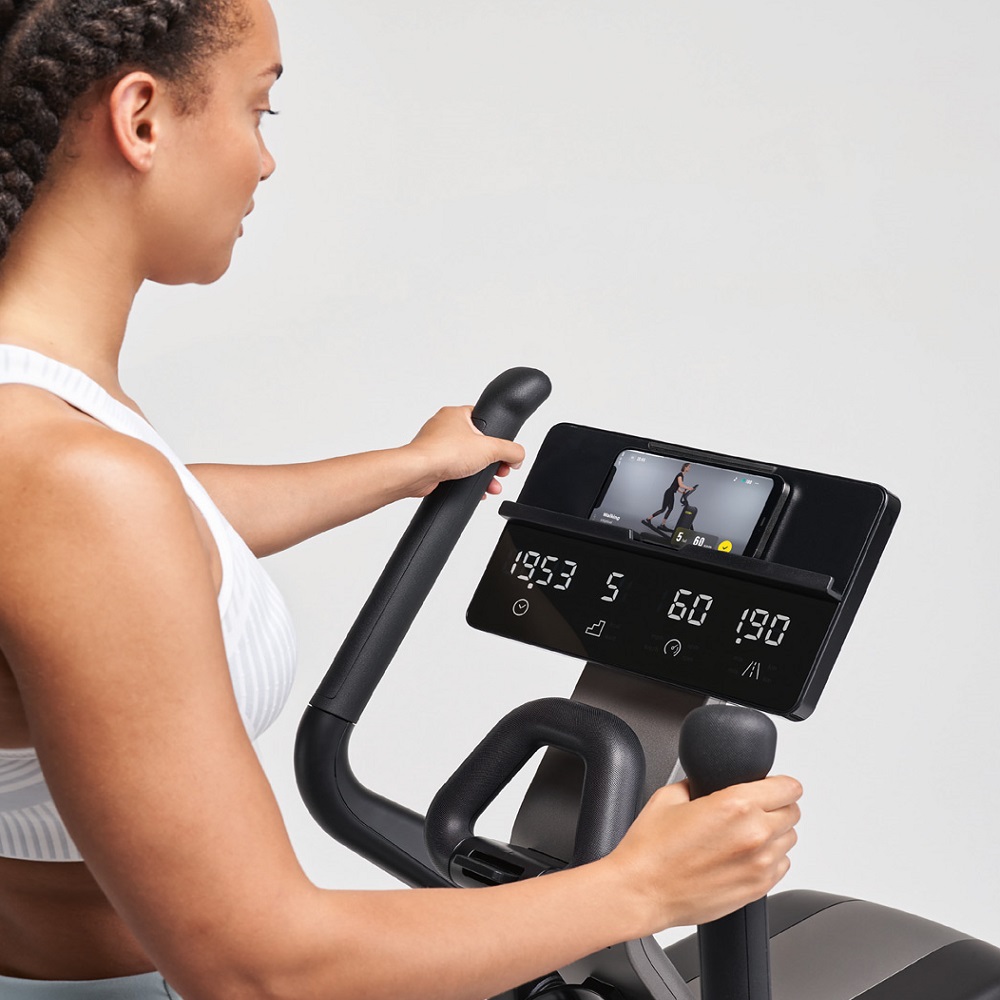Эллиптический тренажер Technogym Elliptical