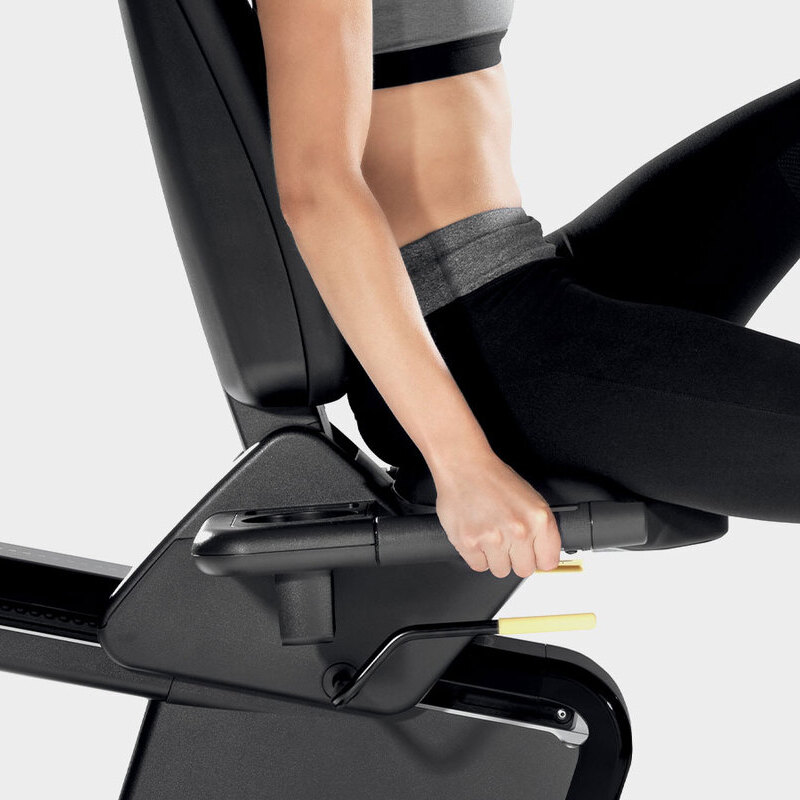 Велотренажер Technogym Artis Recline