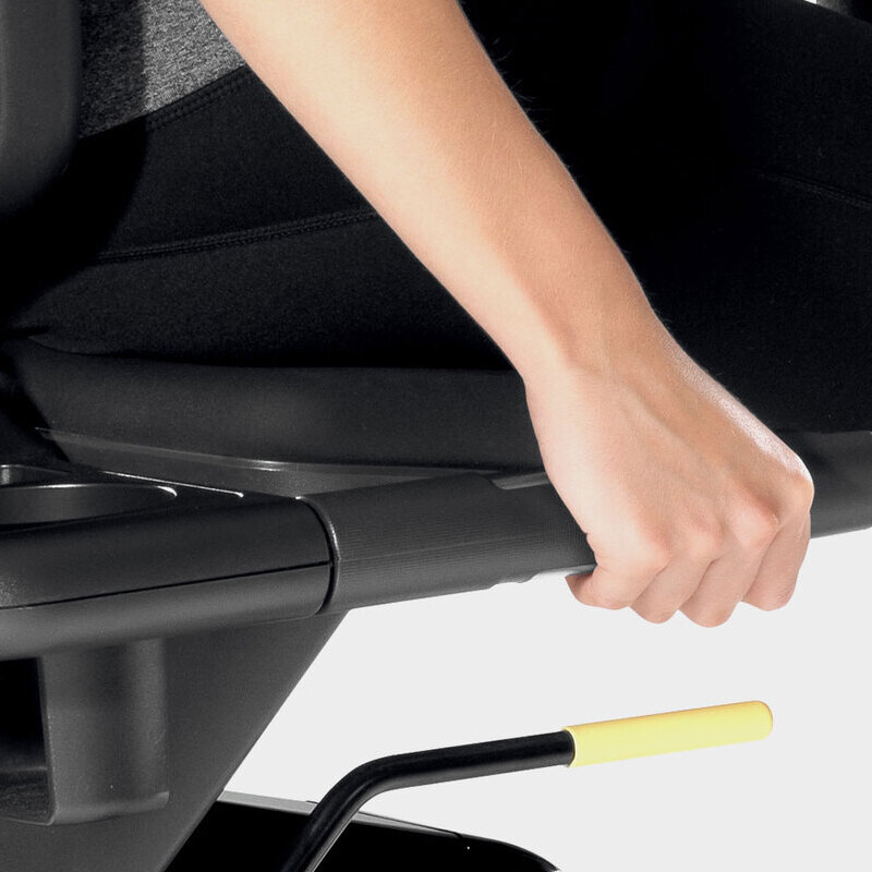 Велотренажер Technogym Artis Recline